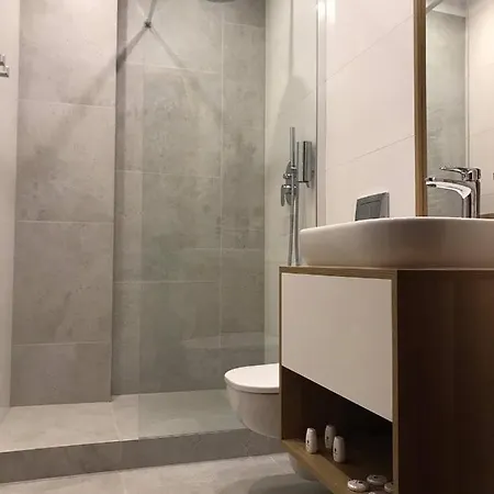 Hubertus & Restaurant & Horse Club Semesterpark 3*