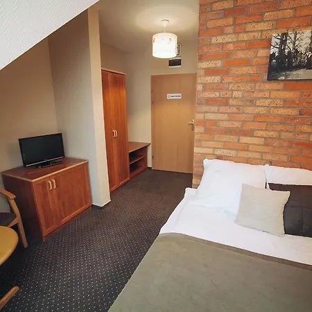 ホリデーパーク Hubertus & Restaurant & Horse Club Starogard Gdański