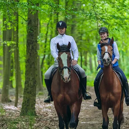 Hubertus & Restaurant & Horse Club
