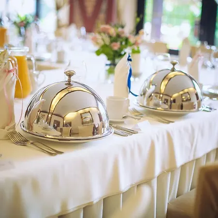 Hubertus & Restaurant & Horse Club Starogard Gdański