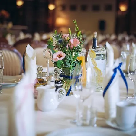 ホリデーパーク Hubertus & Restaurant & Horse Club 3*