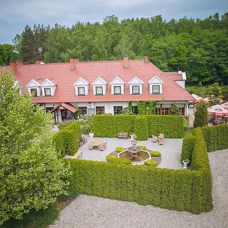 ホリデーパーク Hubertus & Restaurant & Horse Club