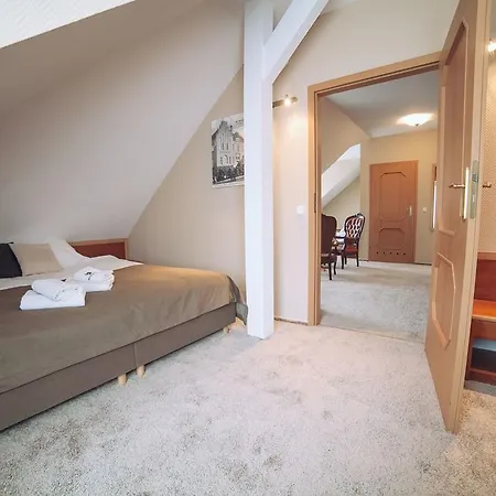 Hubertus & Restaurant & Horse Club