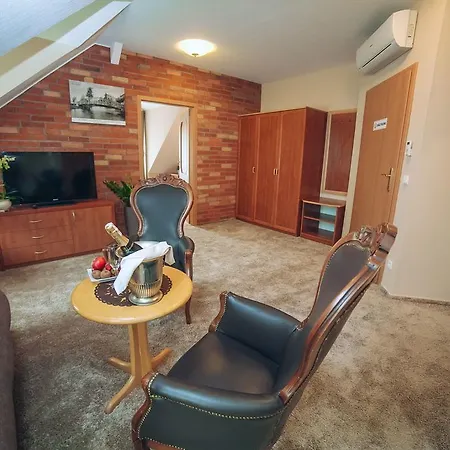 Hubertus & Restaurant & Horse Club 3* Starogard Gdański