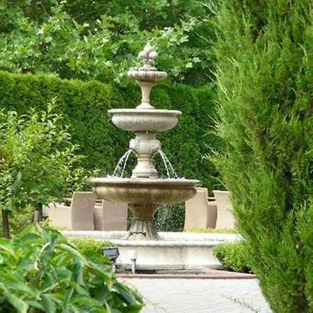 Hubertus & Restaurant & Horse Club ホリデーパーク 3*