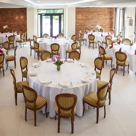 Hubertus & Restaurant & Horse Club 3* Starogard Gdański