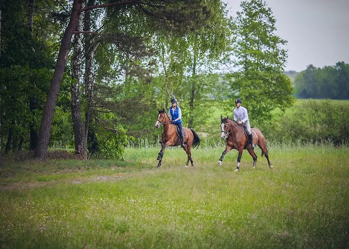 Hubertus & Restaurant & Horse Club Holiday park 3*