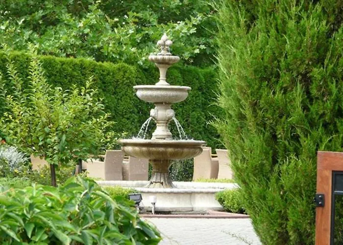 Hubertus & Restaurant & Horse Club Holiday park 3*