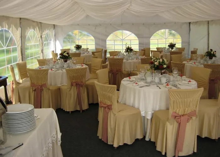 Hubertus & Restaurant & Horse Club